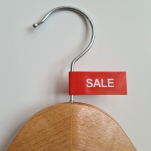 Label vaantje kunststof kleur rood SALE