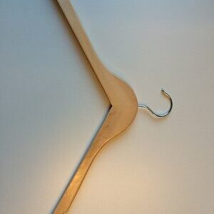 Houten hanger 44 cm zonder broeklat