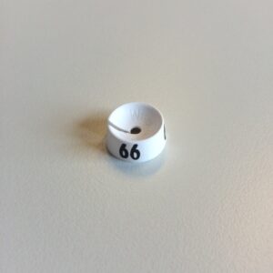 MB wit/zwart 66 voor op kledinghanger