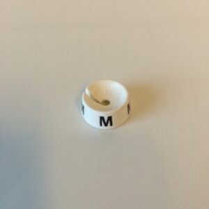 MB wit/zwart M voor op kledinghanger