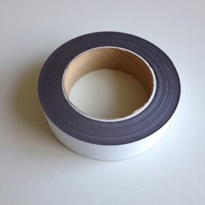 Magneetband wit rol 10 meter breed 10mm