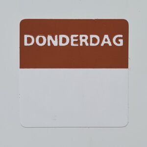 Etiket donderdag wit/bruin 25x25mm 500st